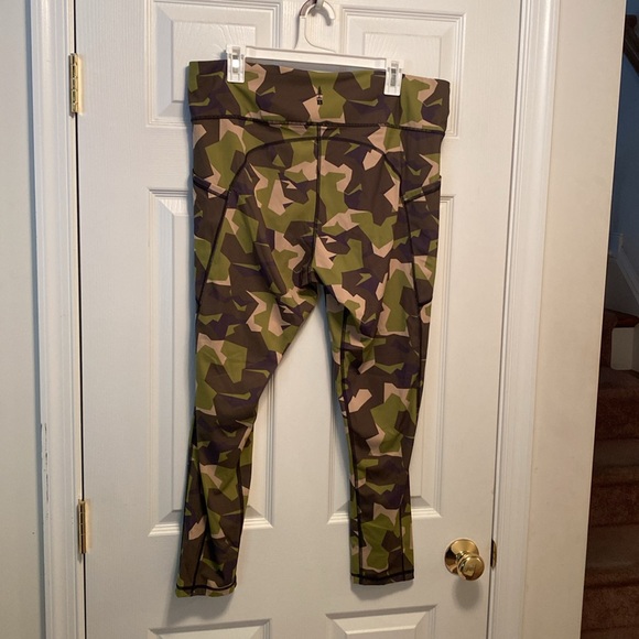 Brand New Bass Outdoors Camo Leggings…size XL - Picture 2 of 6